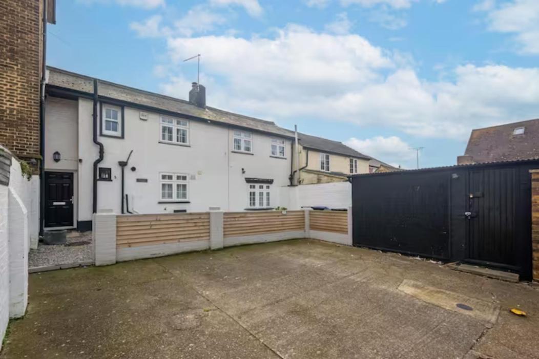 Two Bedroom Private Cottage With Private Parking Just By The Sea Herne Bay Exteriör bild